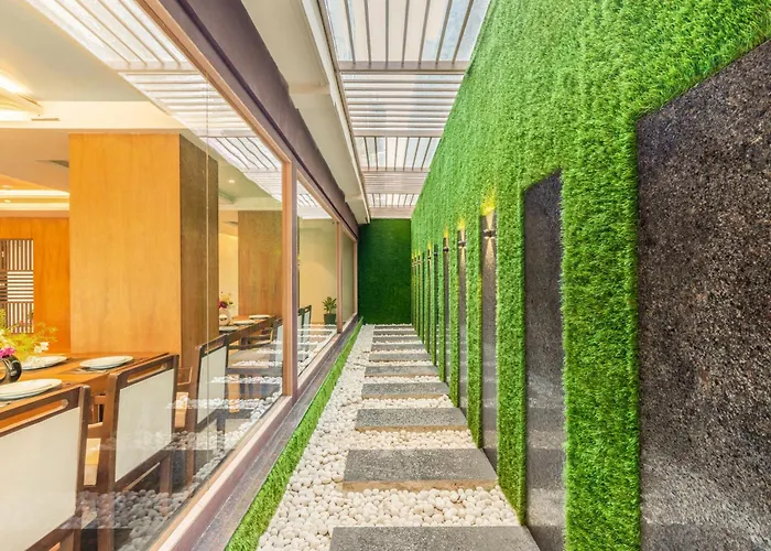 Seasons Boutique Hotel Near Sajjangarh Biological Park, Udaipur